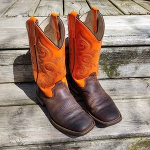 Youth cowboy boots, size 3.5